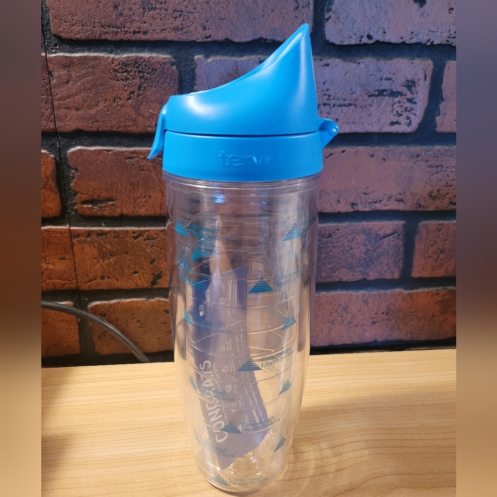 Conemaugh Health System Johnstown, PA Tervis Tumbler Bottle with Lid - Picture 3 of 7